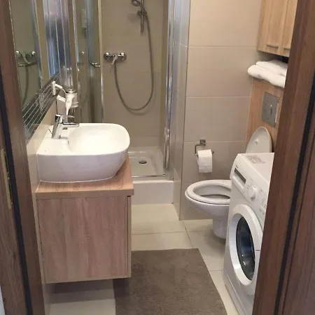 B9 Marina Jastrzębia Góra