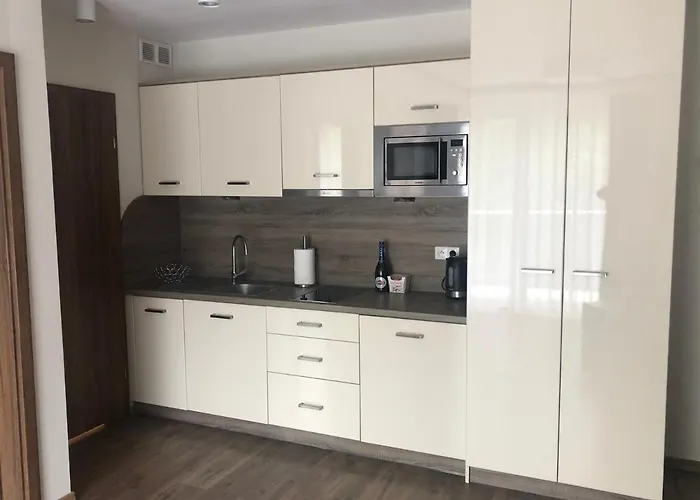 B9 Marina Jastrzębia Góra